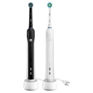 Oral-B Pro 1000 CrossAction Electric Toothbrush Powered by Braun Black and White (2 Pack)